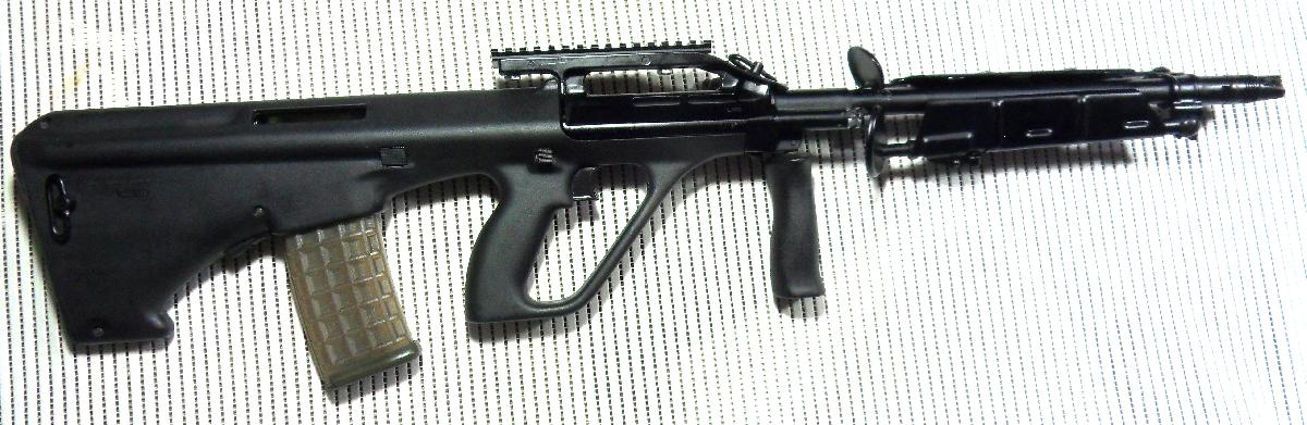Steyr AUG - AUG STEYR